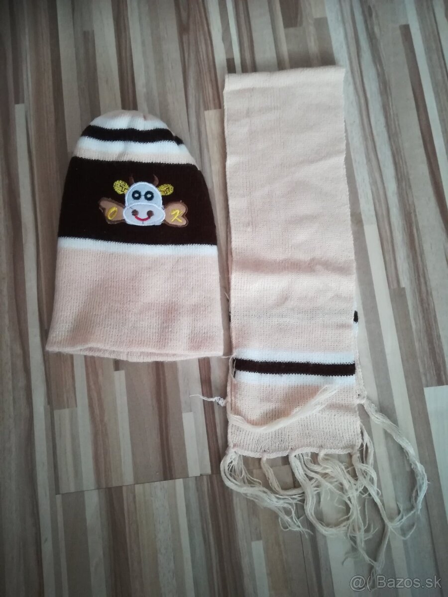 Béžová súprava - čiapka a šál