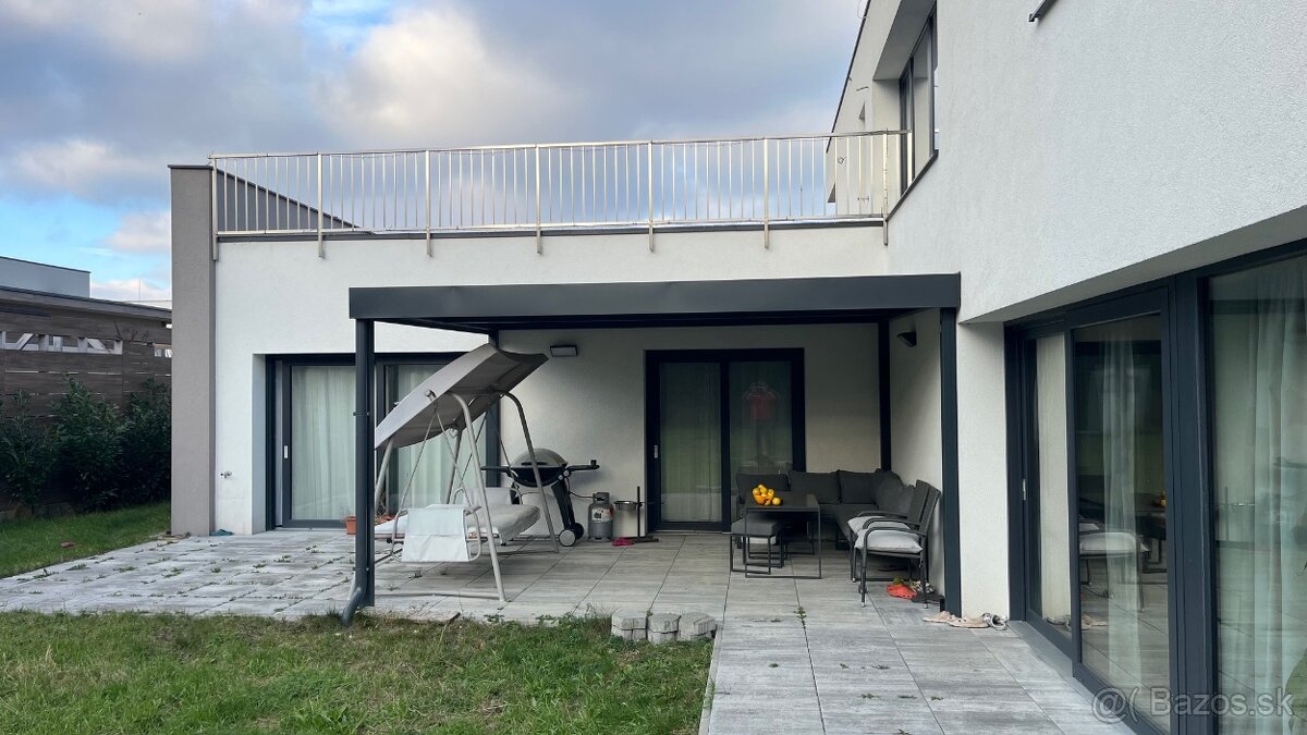 Na prenájom krásny 3 izbový RD v Chorvátskom Grobe - Čierna