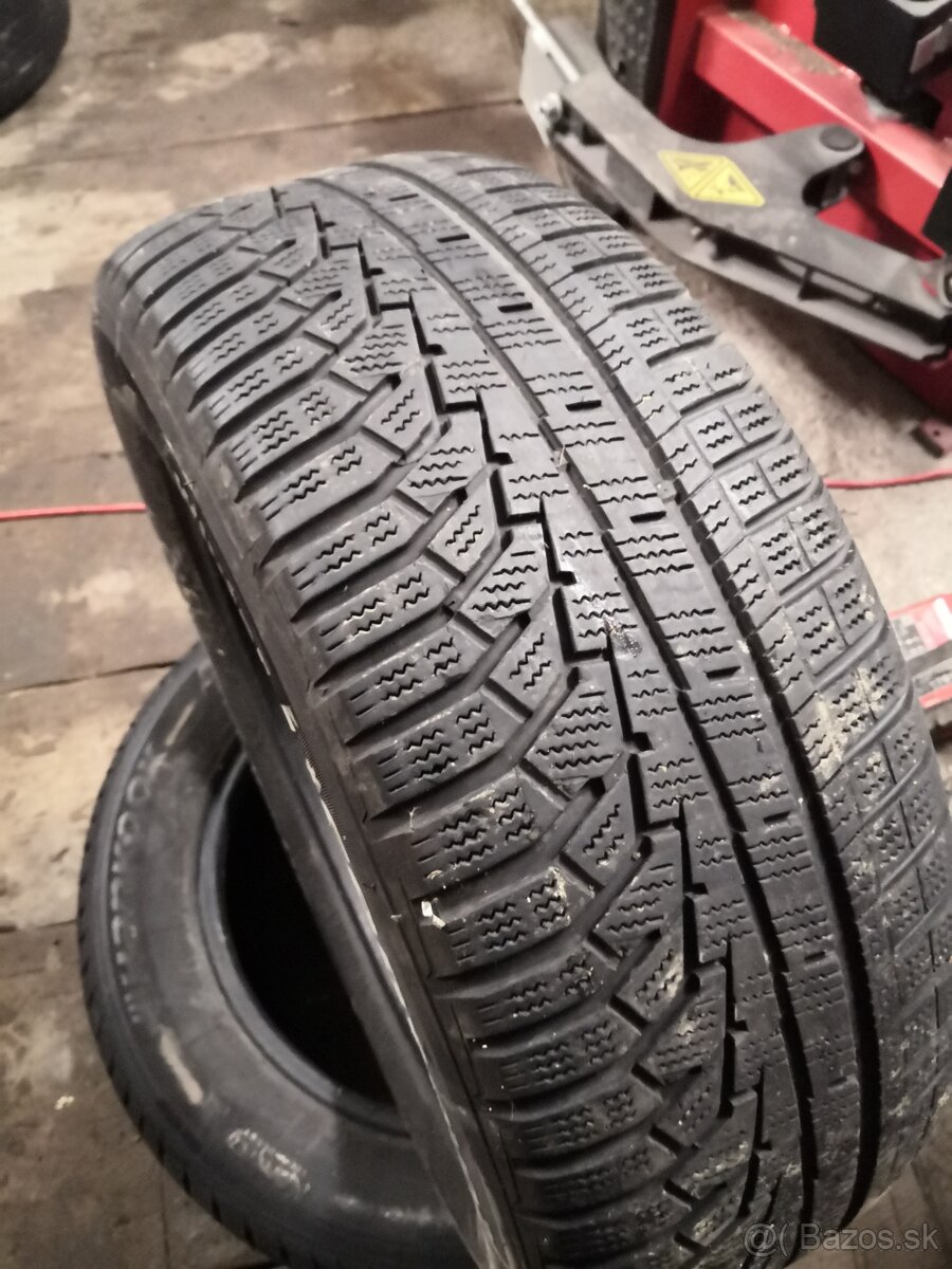 Predám zimné pneumatiky 215/60 R16