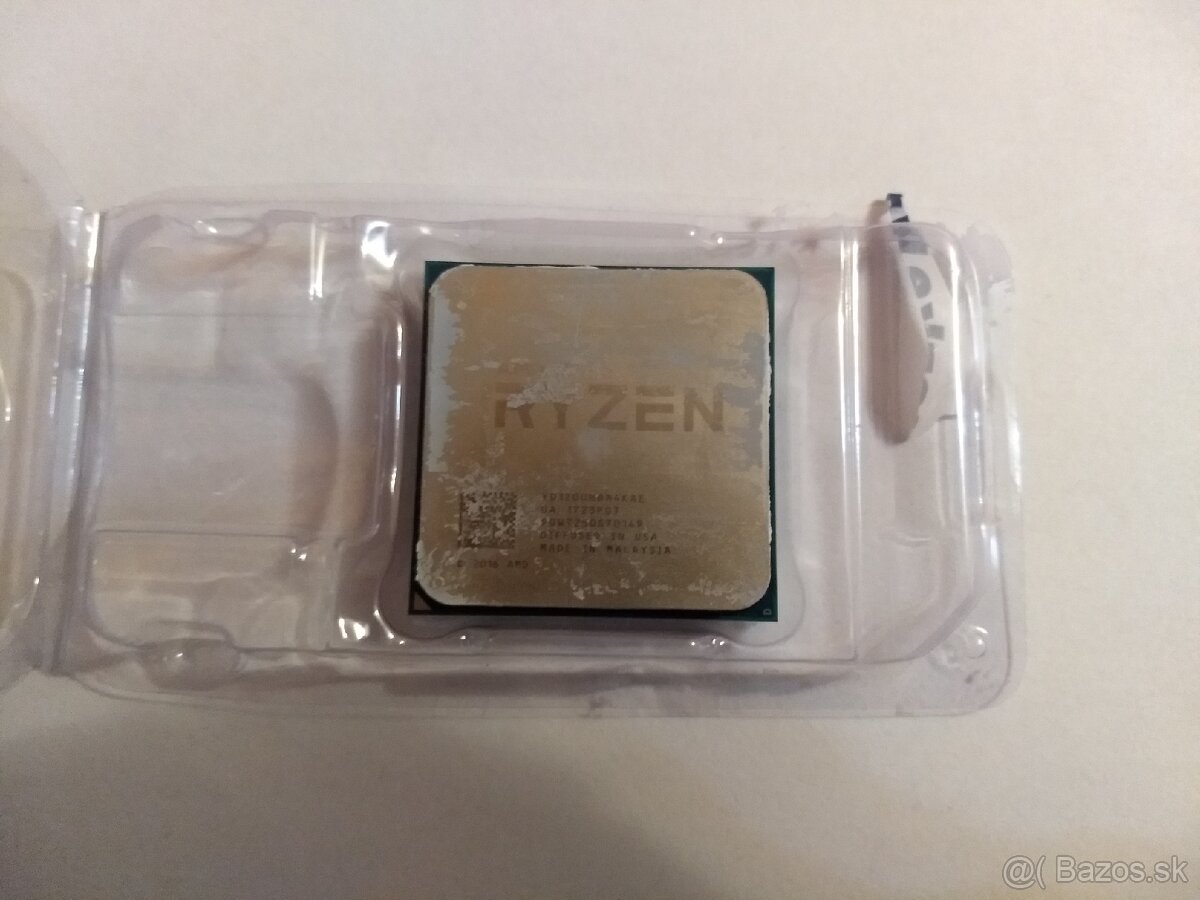 Predam procesor AMD Ryzen 3 1200