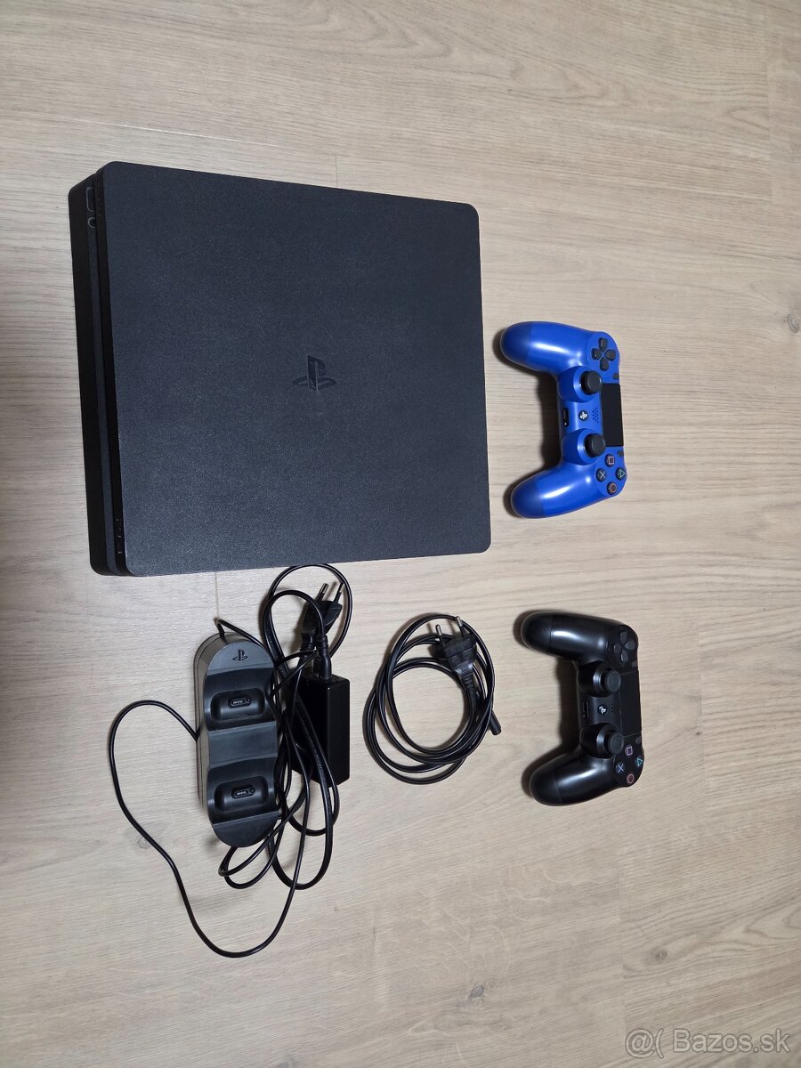 Playstation 4 Slim 1TB, 2 ovládače a 8 hier