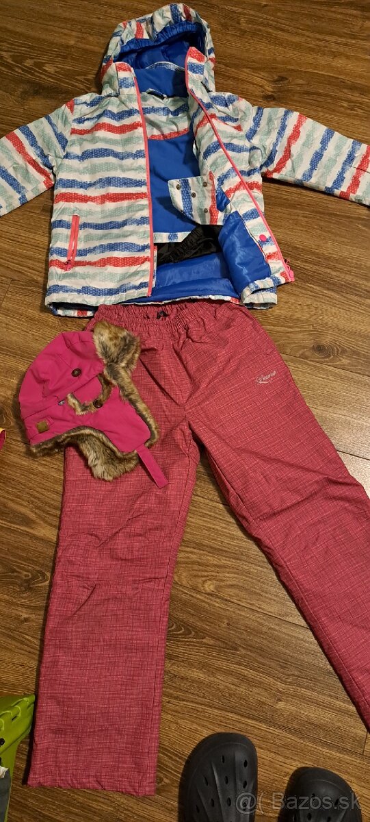 Lyžiarske nohavice, bunda, čiapka