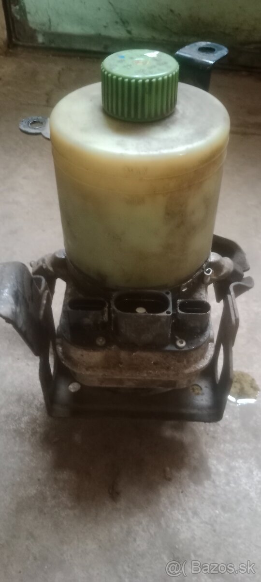 Fabia 1 servocerpadlo trw