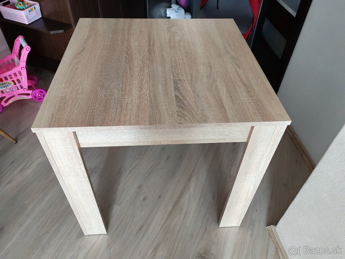 Jedálenský stôl 80x80x75