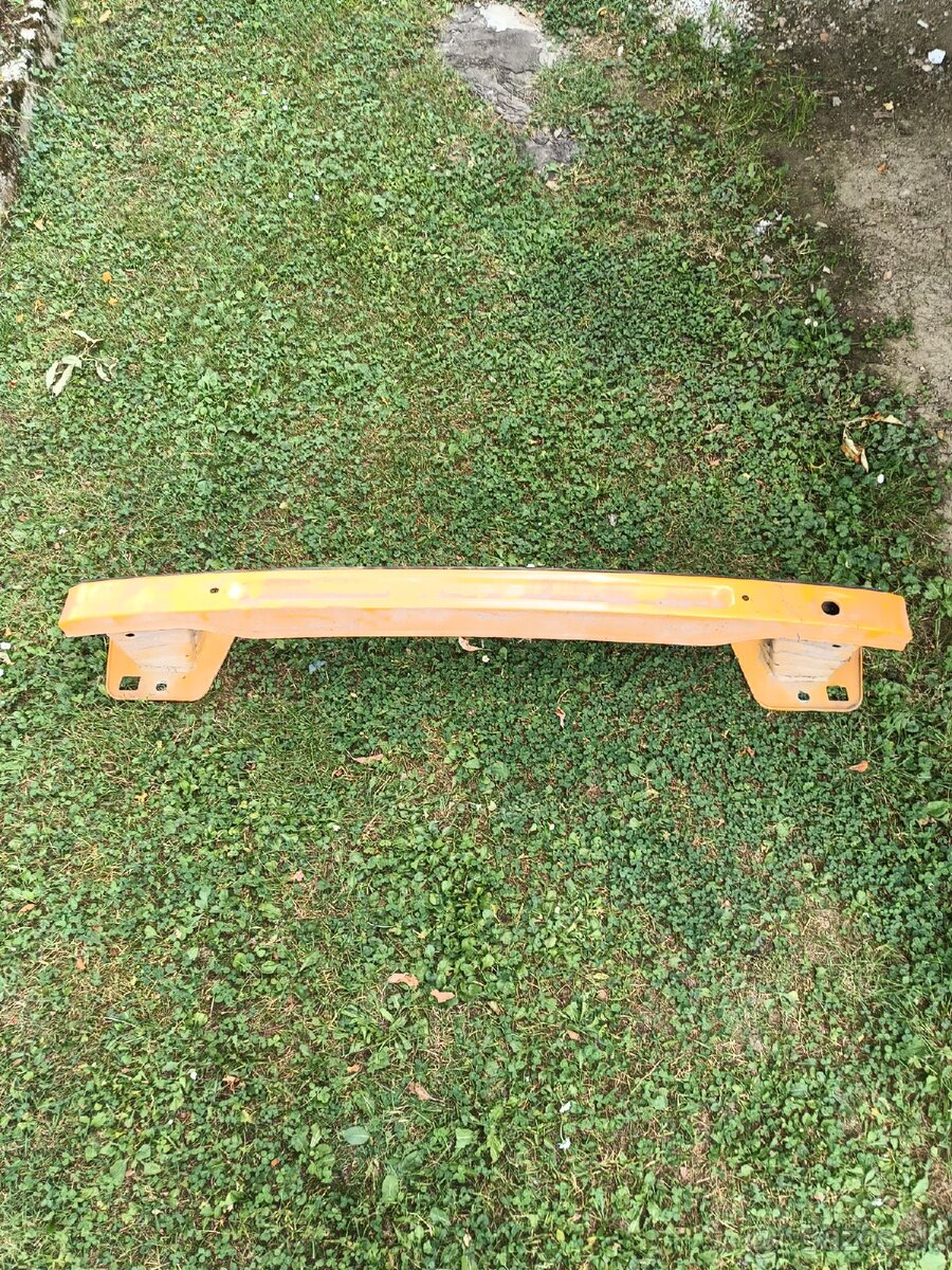 Fiat Doblo 2 výstuha