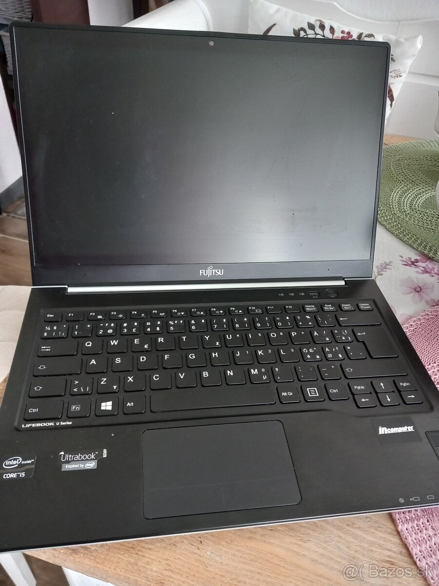 Fujitsu Lifebook U772