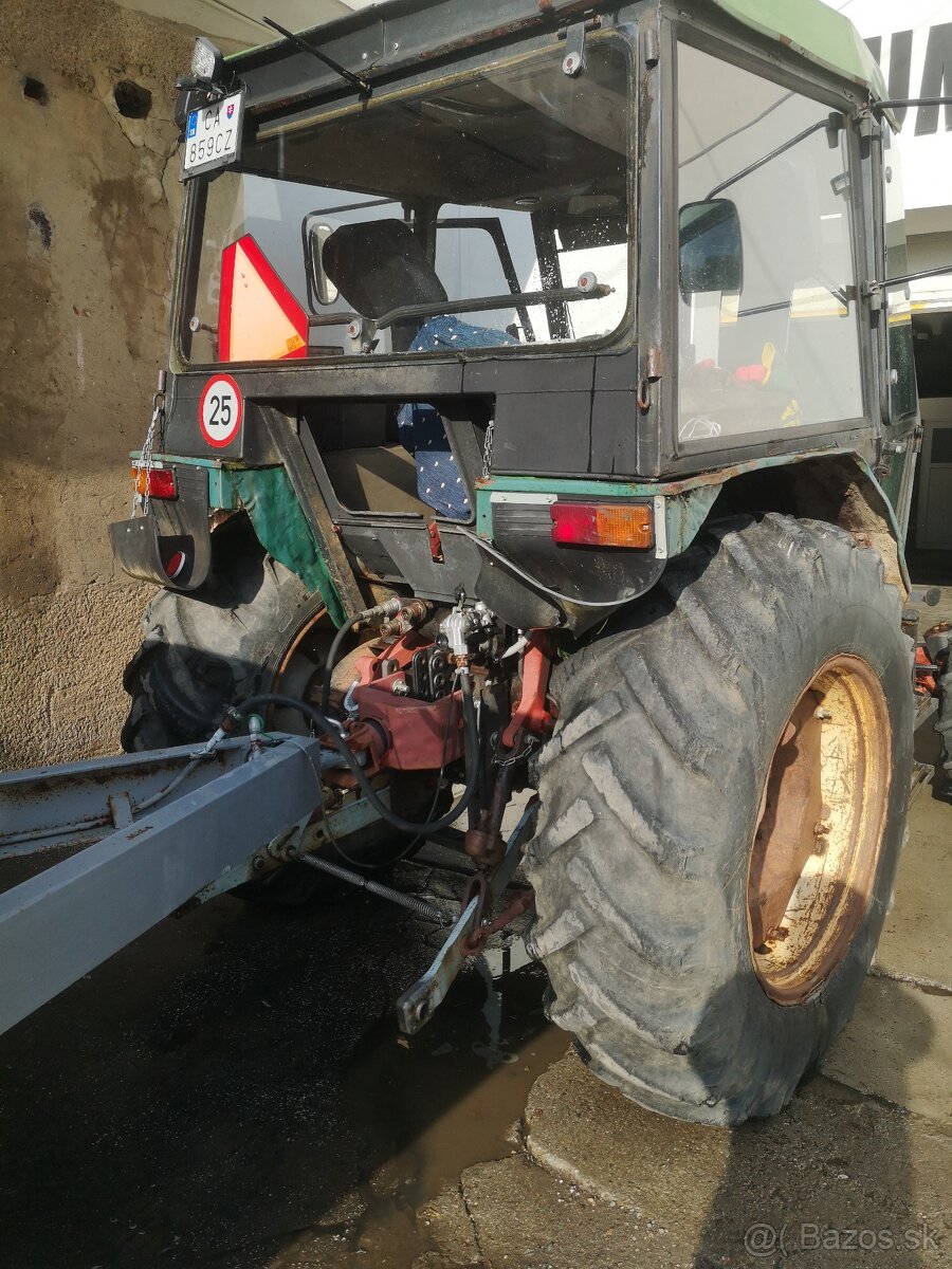 Predám Traktor.