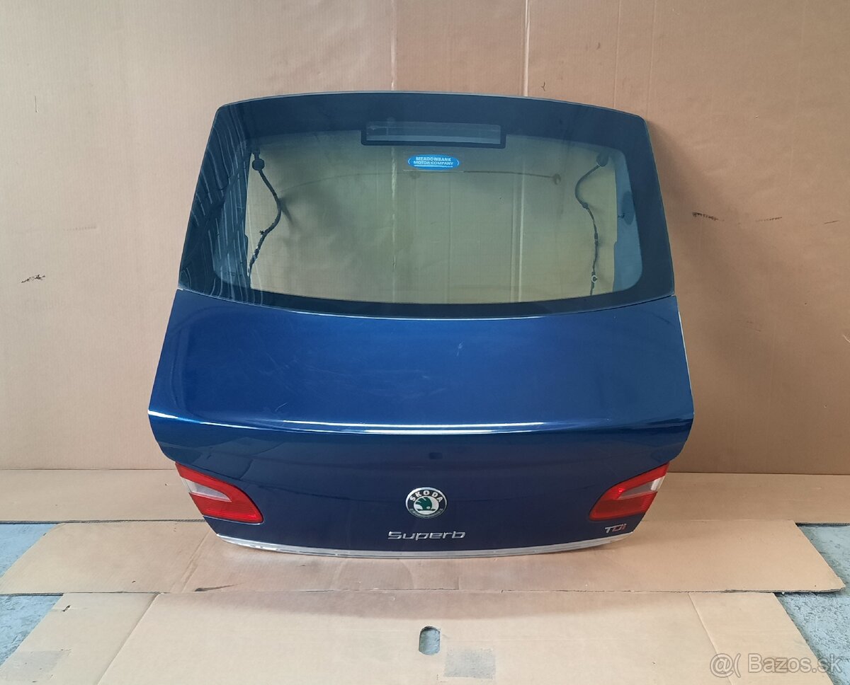 dvere kufra Superb 2 sedan LF5Q 8D8D
