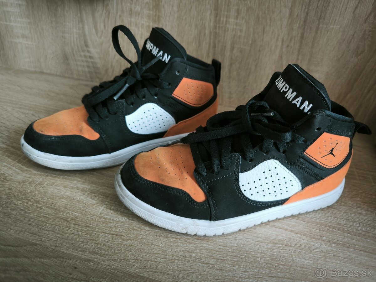 Jumpman tenisky vel 32