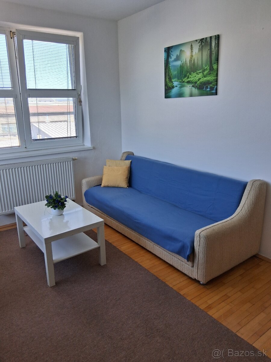 Prenájmem kompletne zariadený apartmán v Košiciach