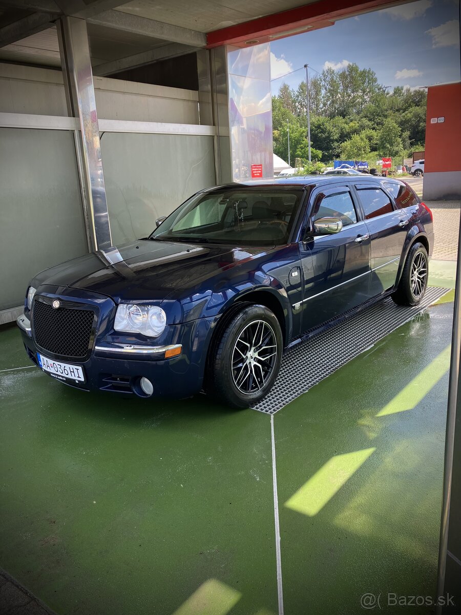 Predam Crysler 300C ,benzin+Plyn…rok 2007 automat plnej vy…