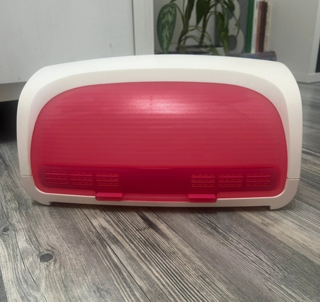 Tupperware chlebnik