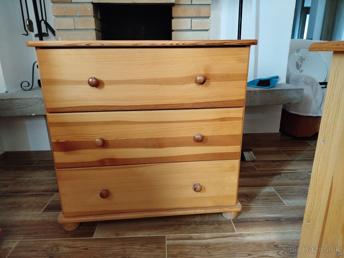Komody,skrinky,Pc stolík,botnik