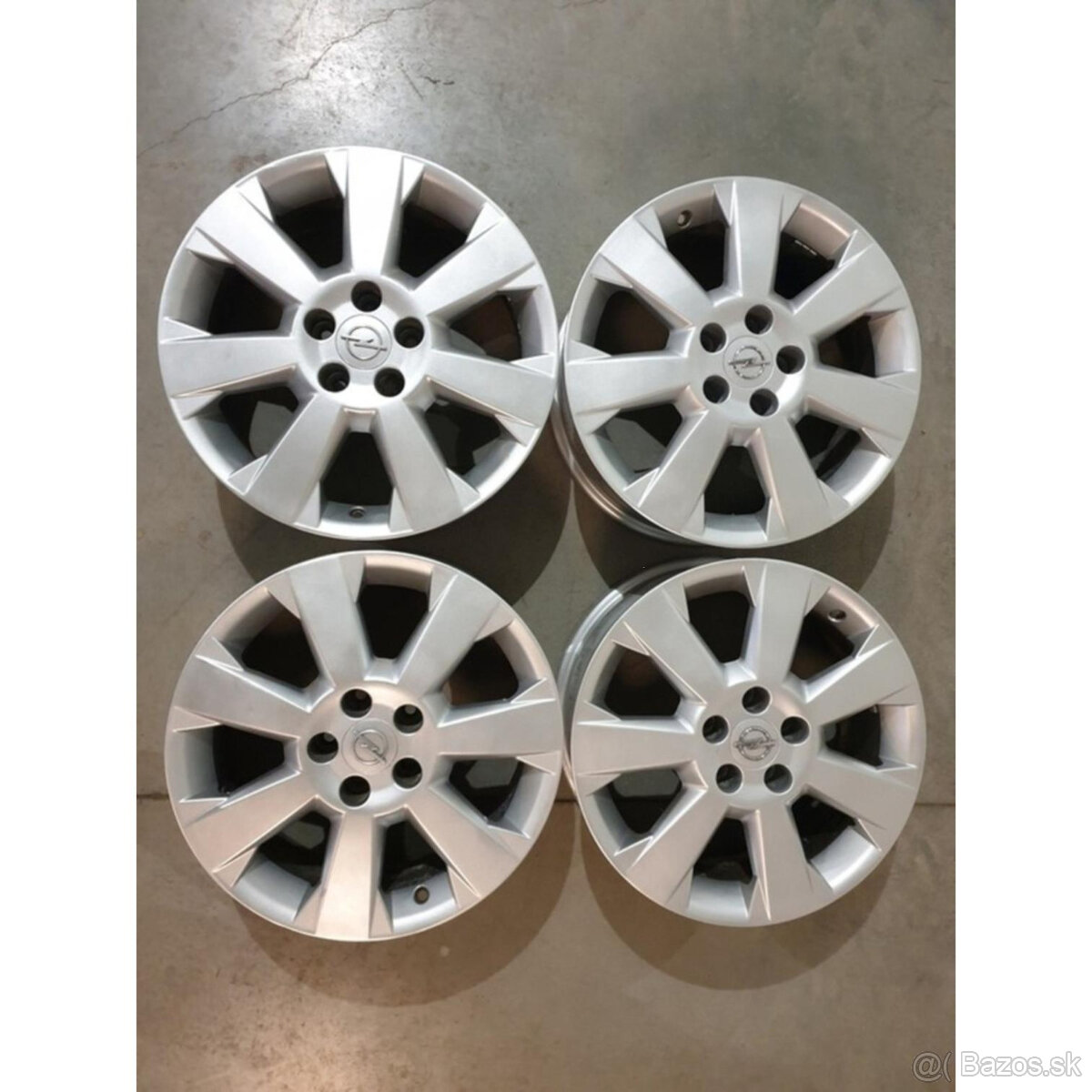 Hliníkové Renault disky 5x110 R17 7J ET41