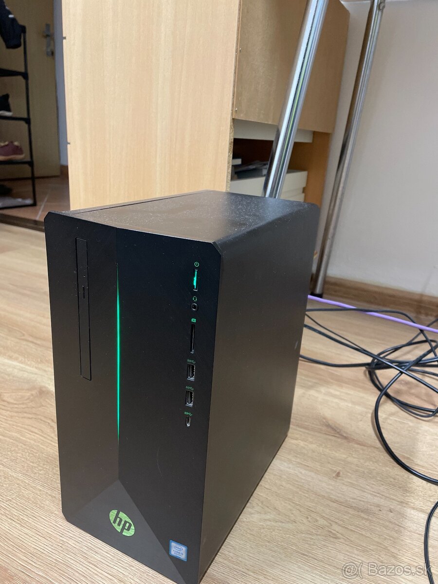 HP Pavilion Gaming Desktop 690-00x