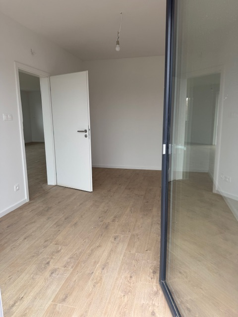 Na predaj moderný 4-izbový rodinný dom – bungalov, Červeník