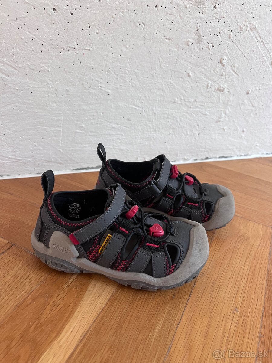 Sandále KEEN - šedé