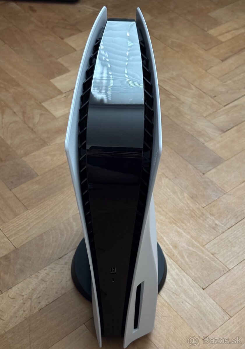 PlayStation 5 s mechanikou + príslušenstvo + digitálne hry