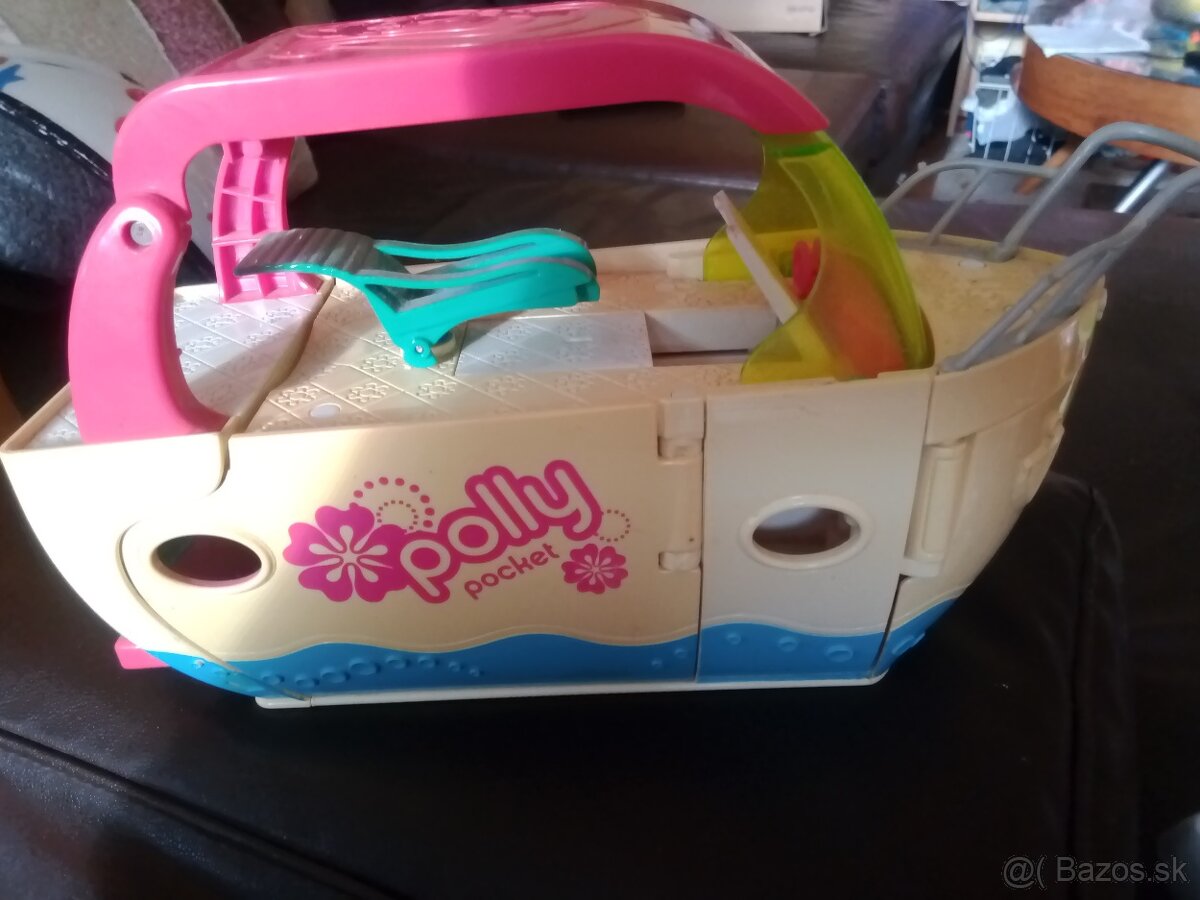 POLLY Pocket loď