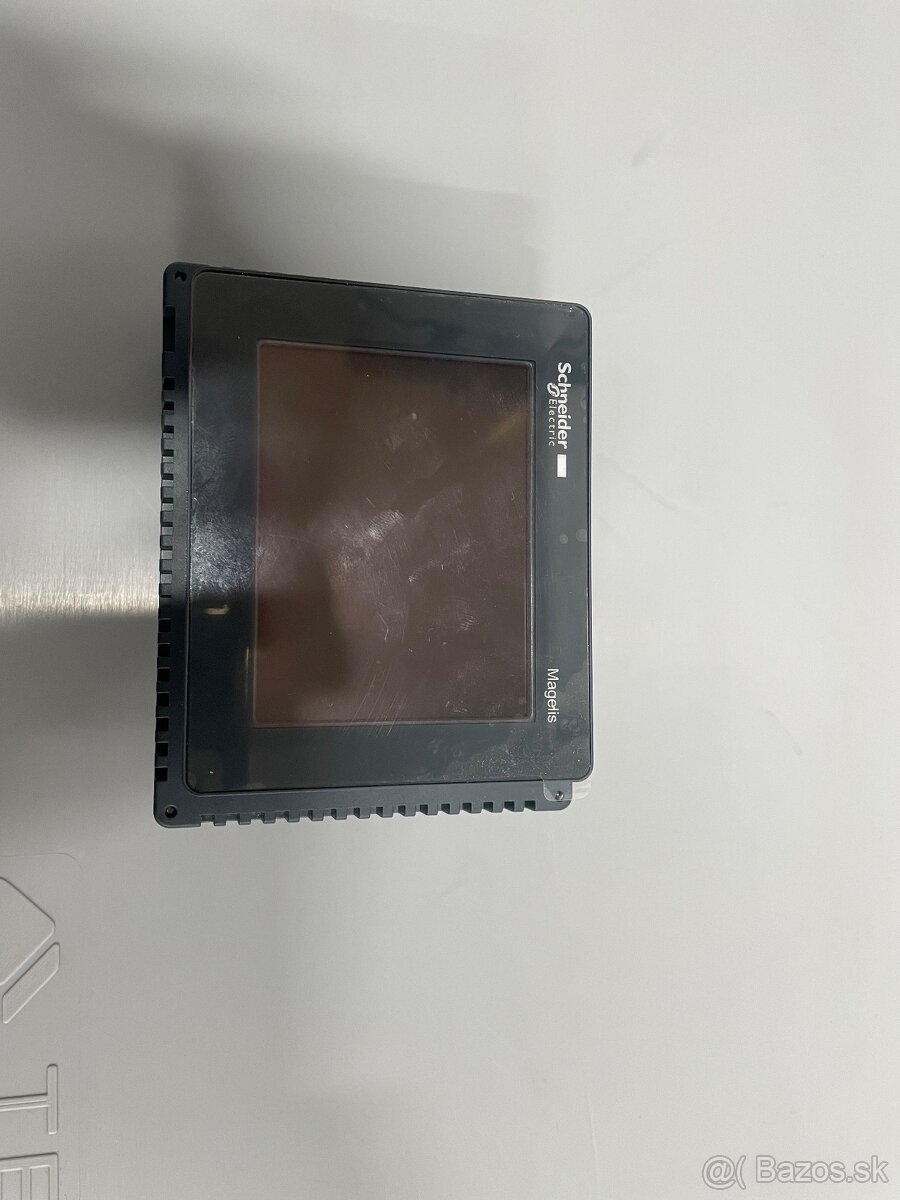 schneider HMI STU HMIS5T