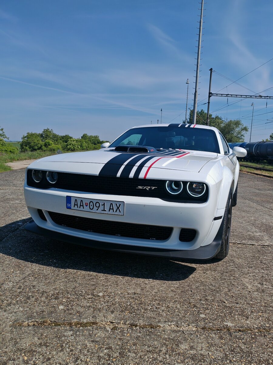 Dodge Challenger Scat Pack Shaker Widebody