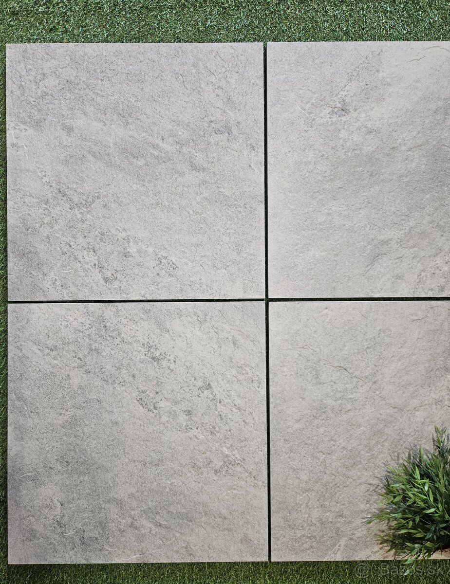 Dlažba hrubá 20 mm aj na terče, 60x60, farba sivá silver