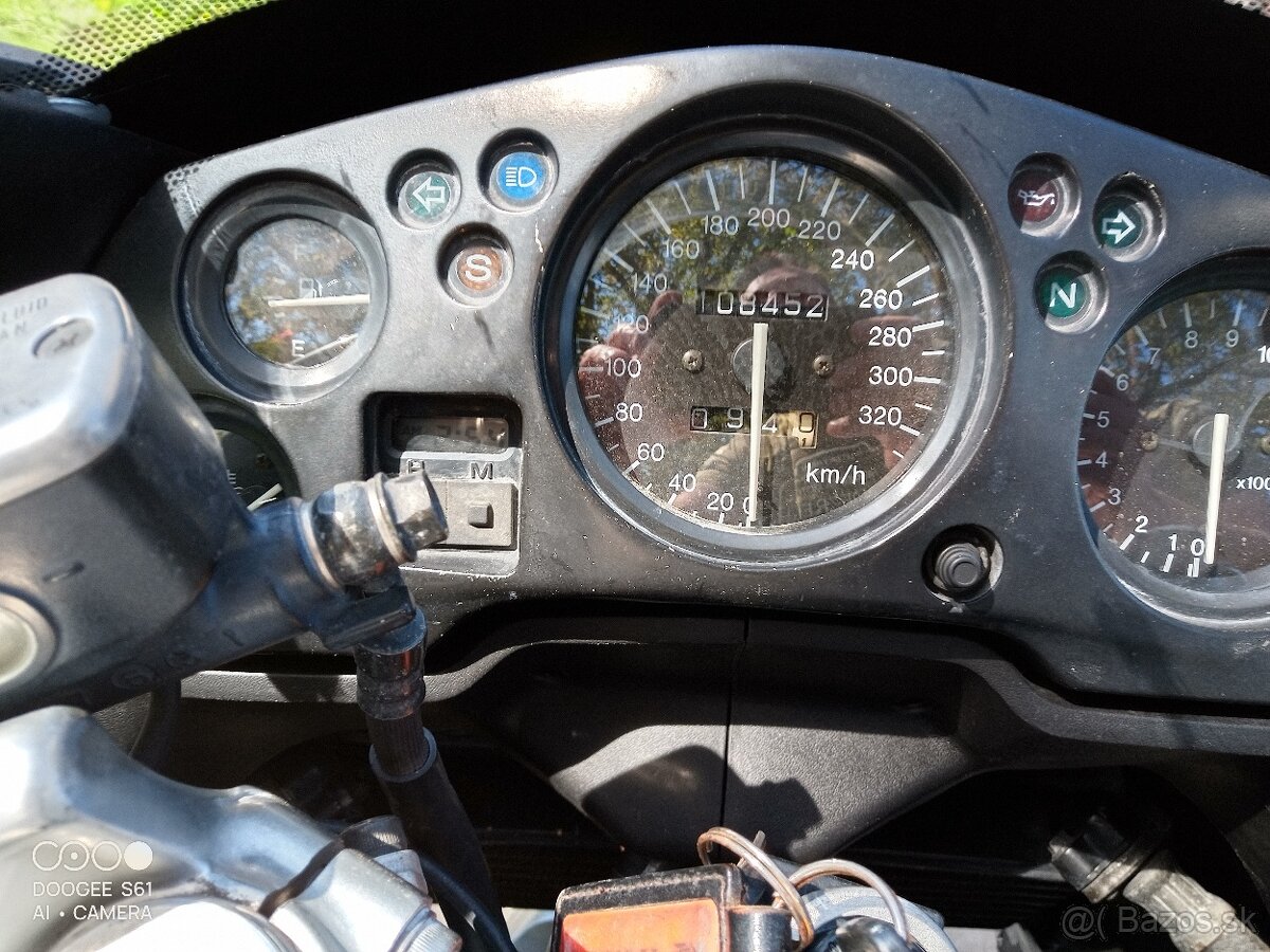 Honda cbr 1100 xx