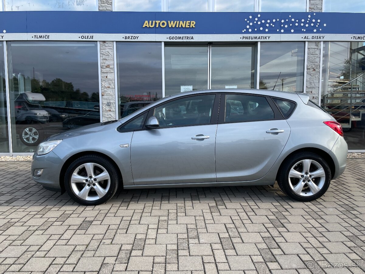 Opel ASTRA Benzín 1.4 TB