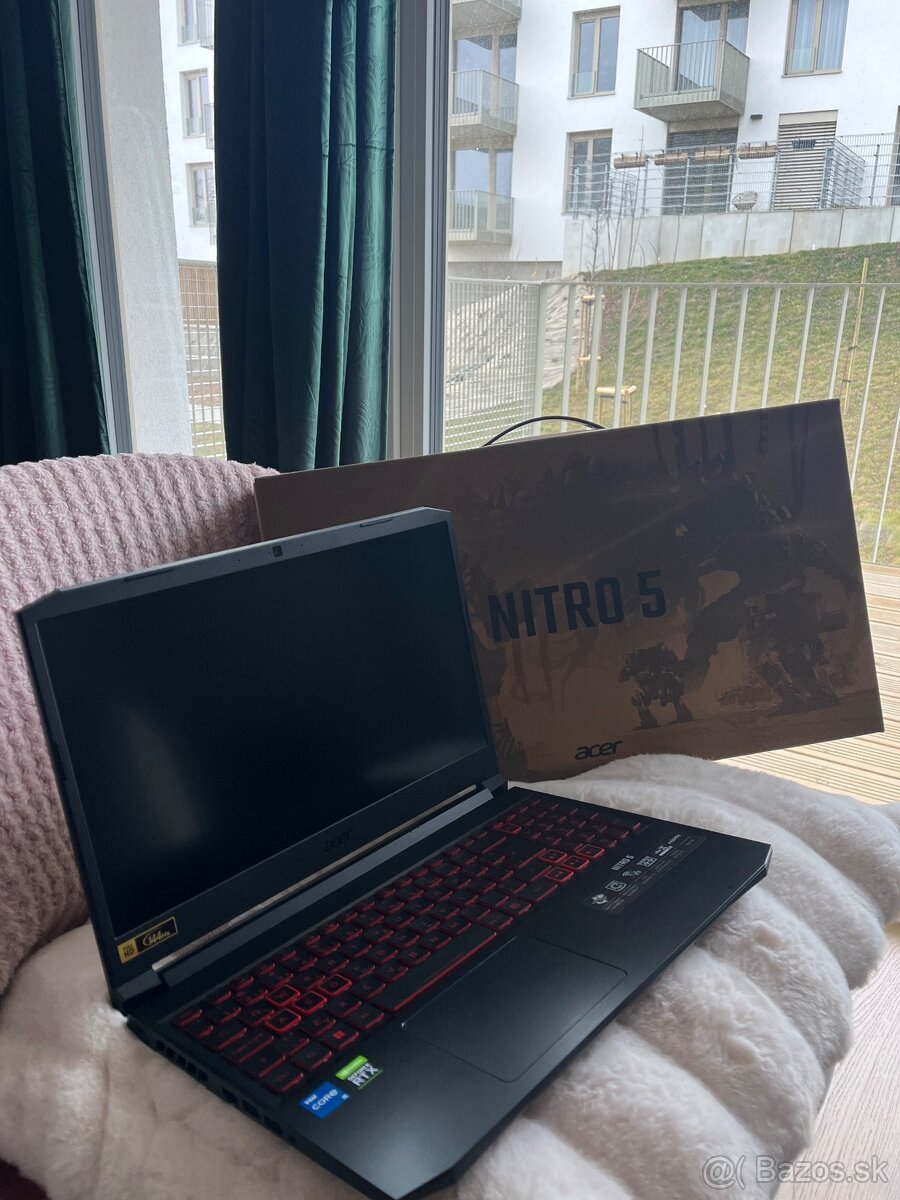Acer Nitro 5 AN515-57-54BJ