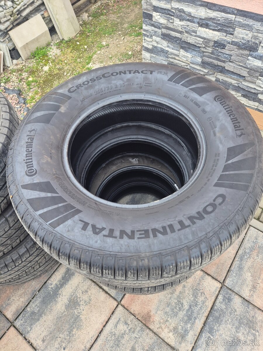 255 70 R16