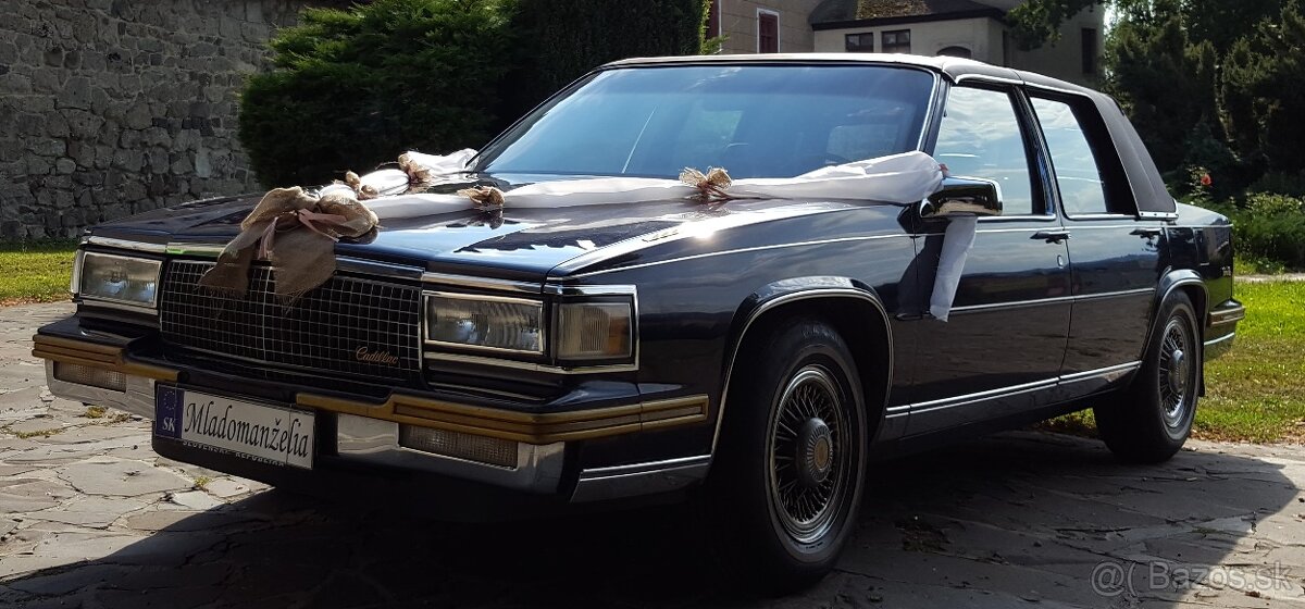 Cadillac Deville, 6 miestny sedan