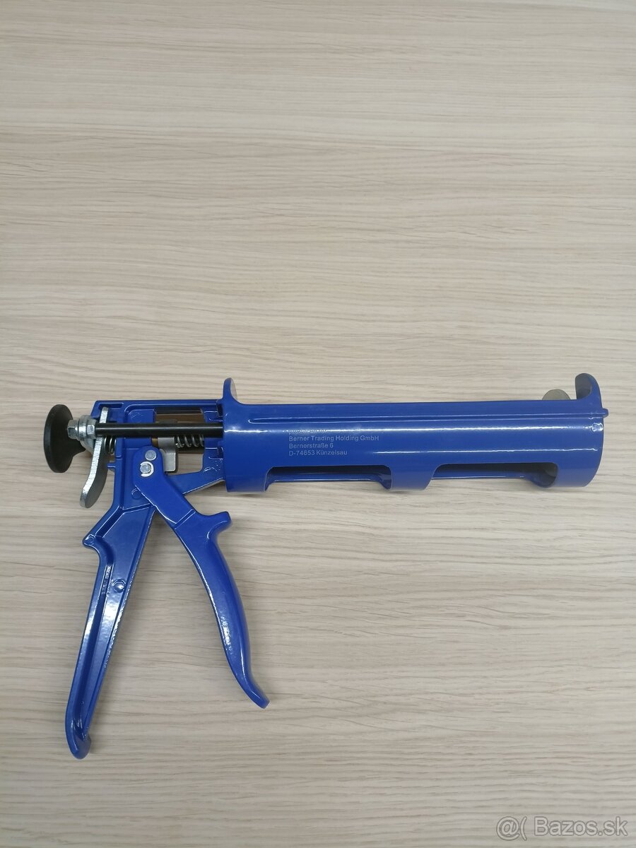 Vytláčacia pištoľ na kartuše 410ml