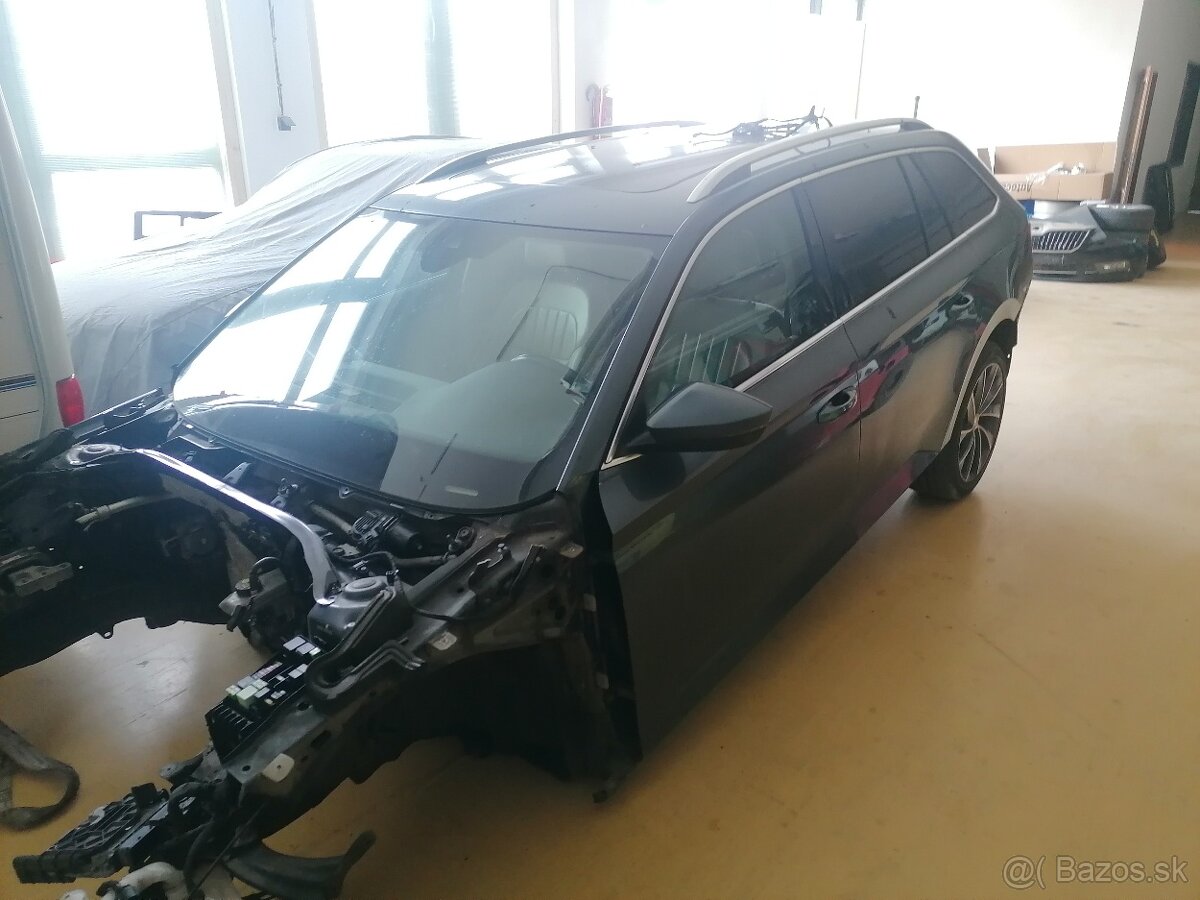 Škoda superb 3 - dvere, výrezi karosérie