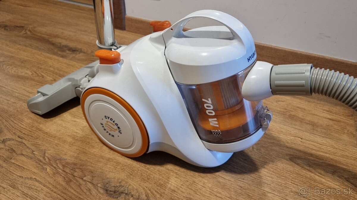 Hyundai cyklonovy vysávač ako novy