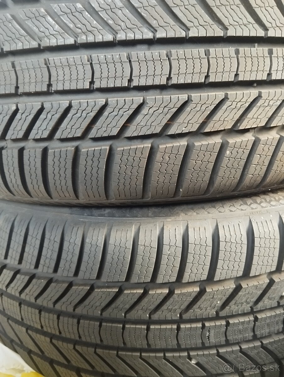 245/45 R19 zimné pneumatiky Continental