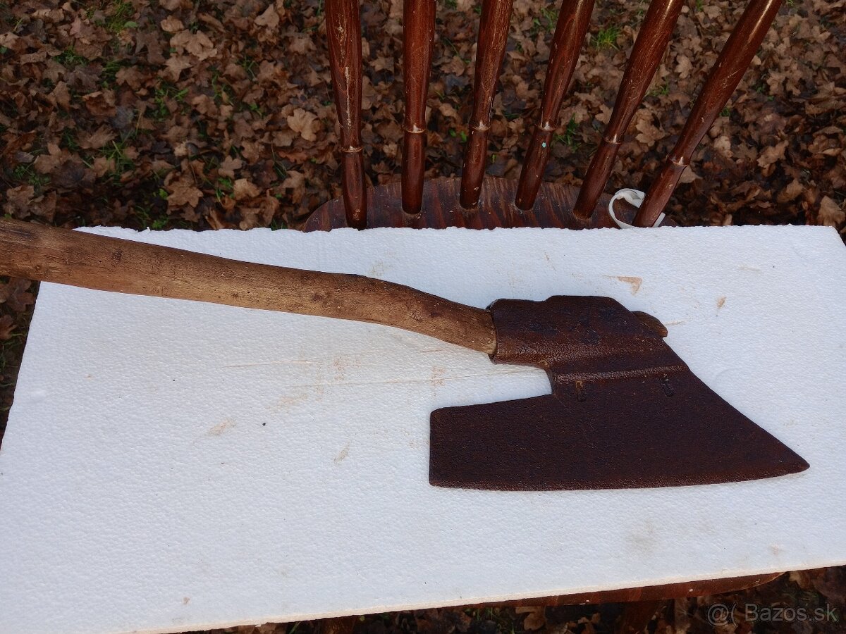 Sekery.Tešla.Topor.