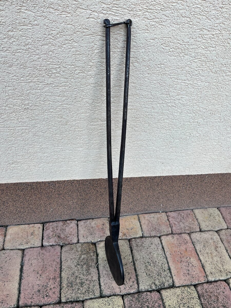 Starožitné kliešťová oblatkáreň