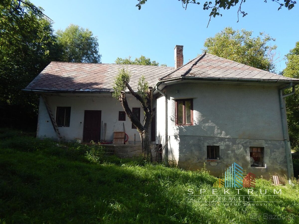 SPEKTRUM REALITY- Na predaj 3-izbový rodinný dom s pozemkom 