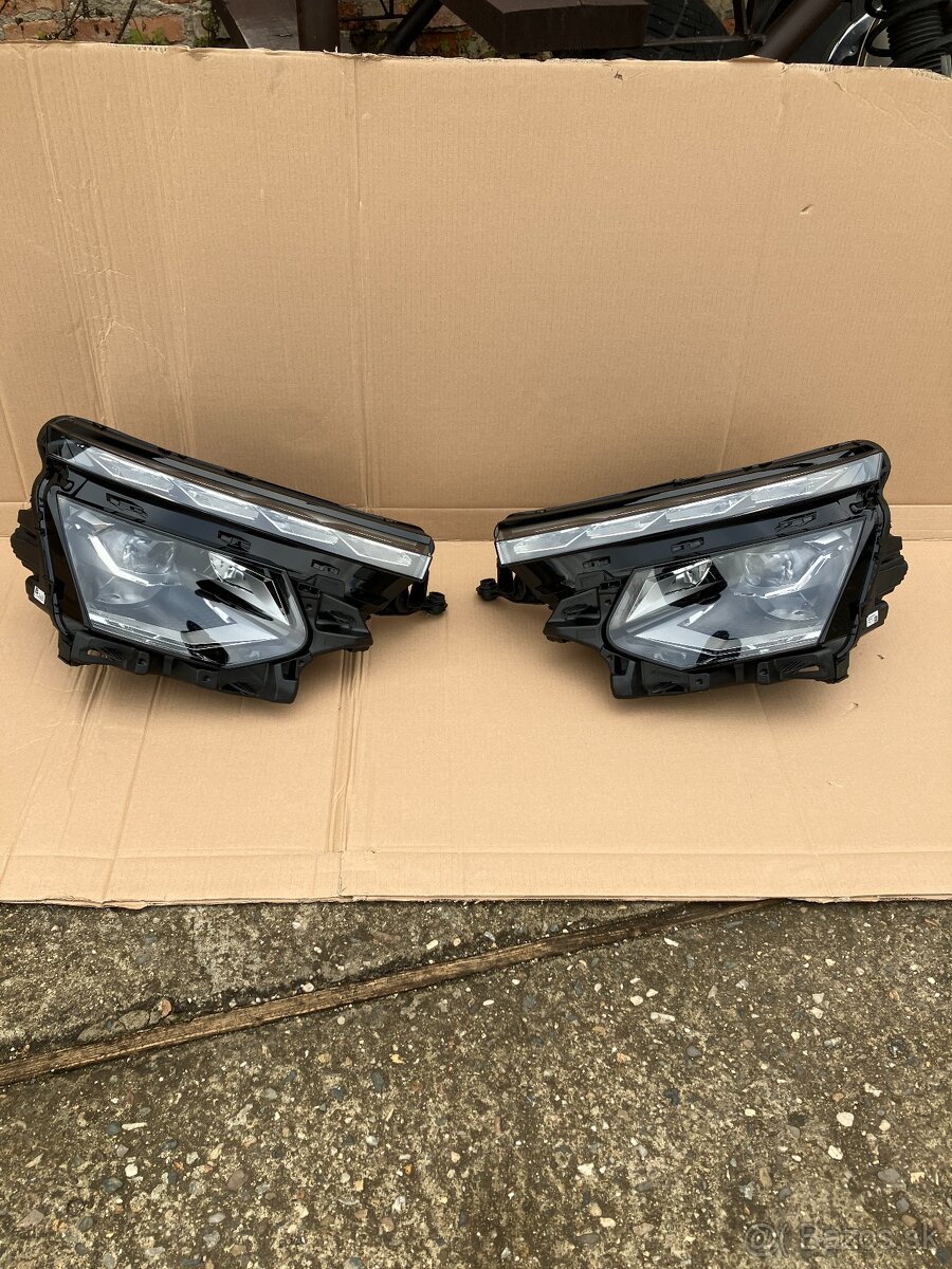 svetlo FULL led skoda kamiq kamik levy prave
