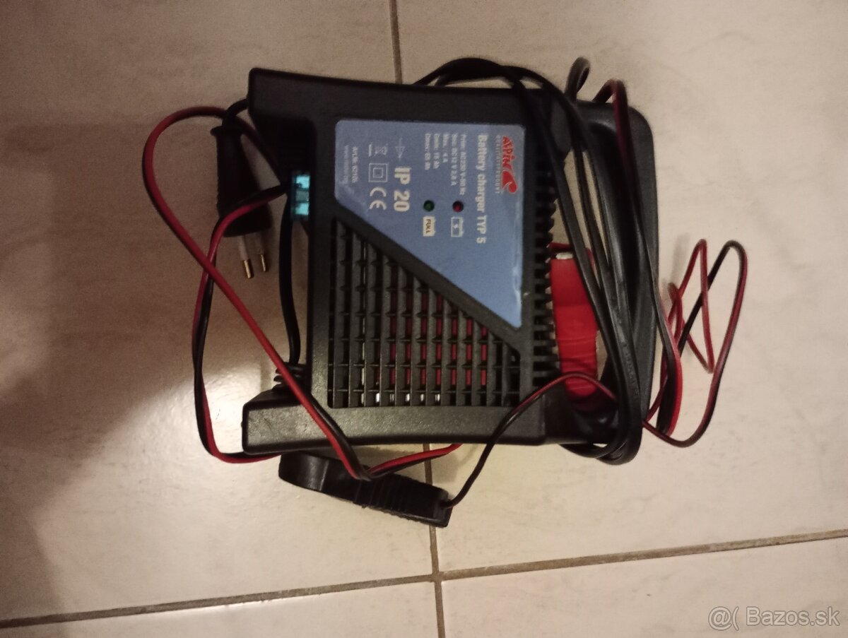 Nabíjačka 12V4A