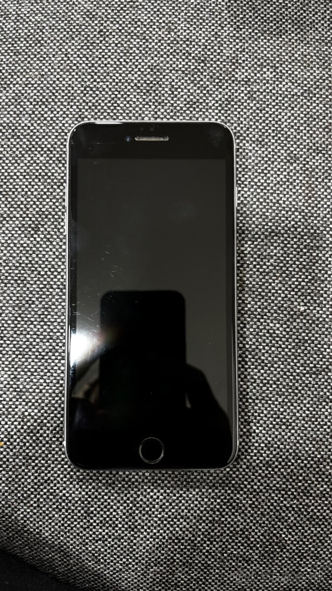 Iphone 6s plus s prislusenstvom