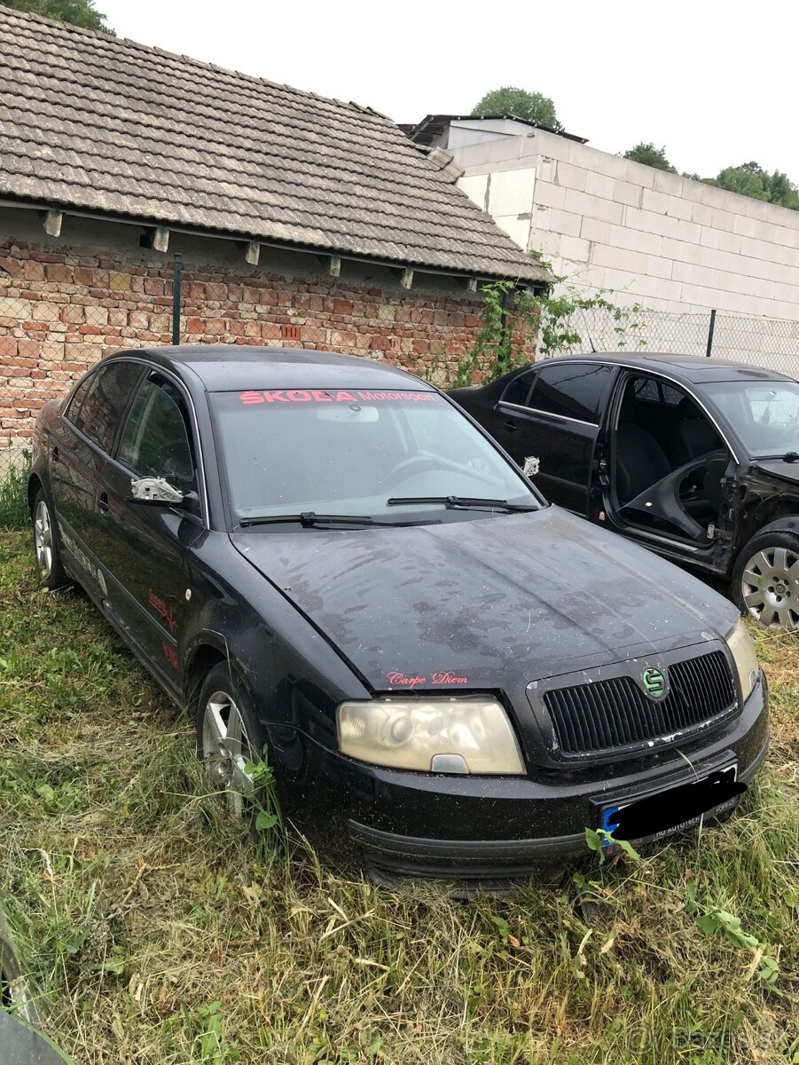 Rozpredam superb 1 čierny