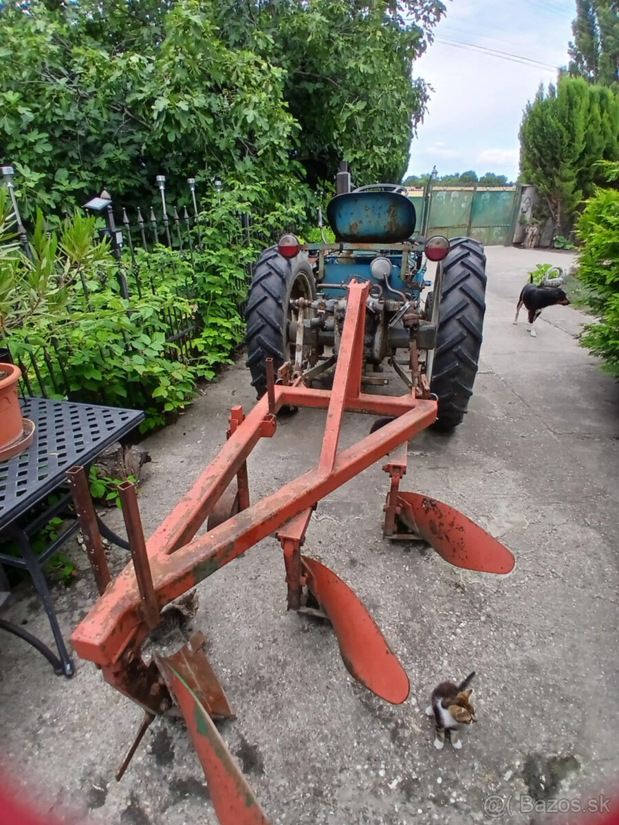 Traktor motor 52/prevodovka 25