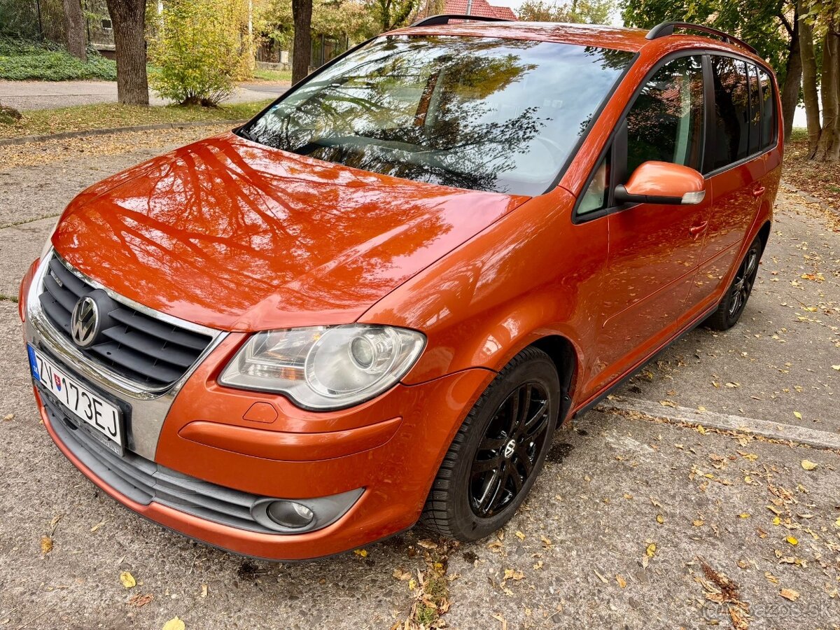 Volkswagen Touran 1.9 TDi, 2009, 7 miestny