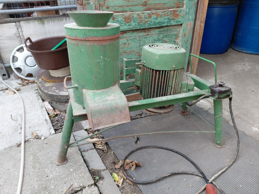 Drtič ovocia, Brúska