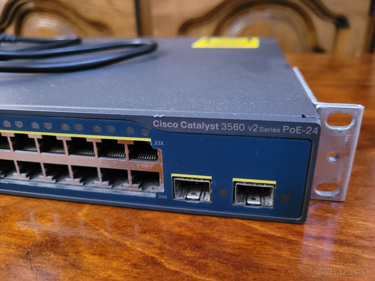 Predám Cisco Switch C3560V2-24PS-E