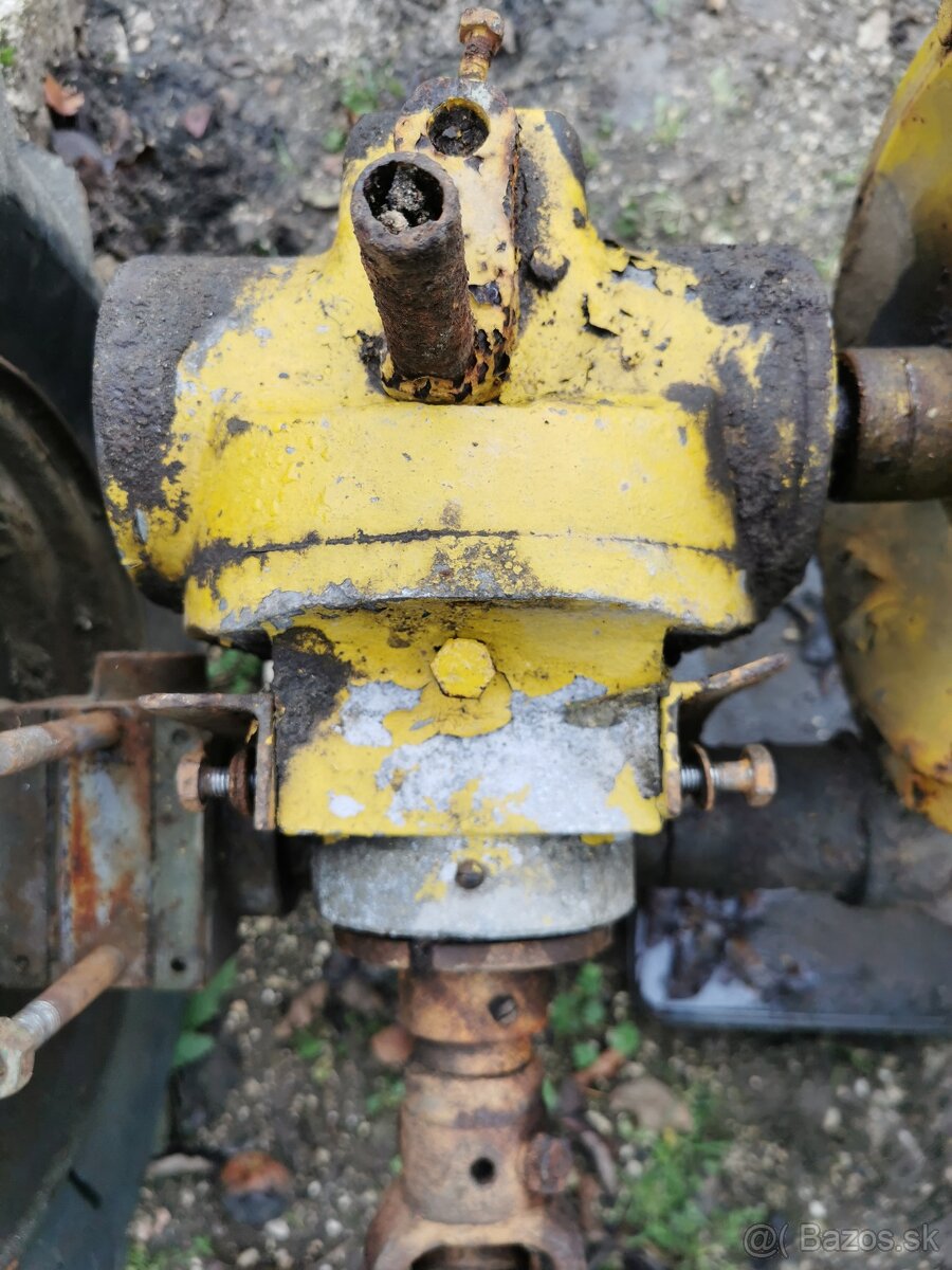 Náprava zadná s brzdou, uhlová prevodovka, malotraktor