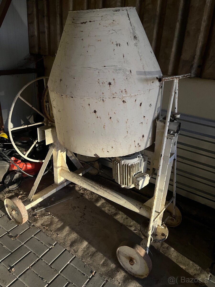 Stavebná miešačka