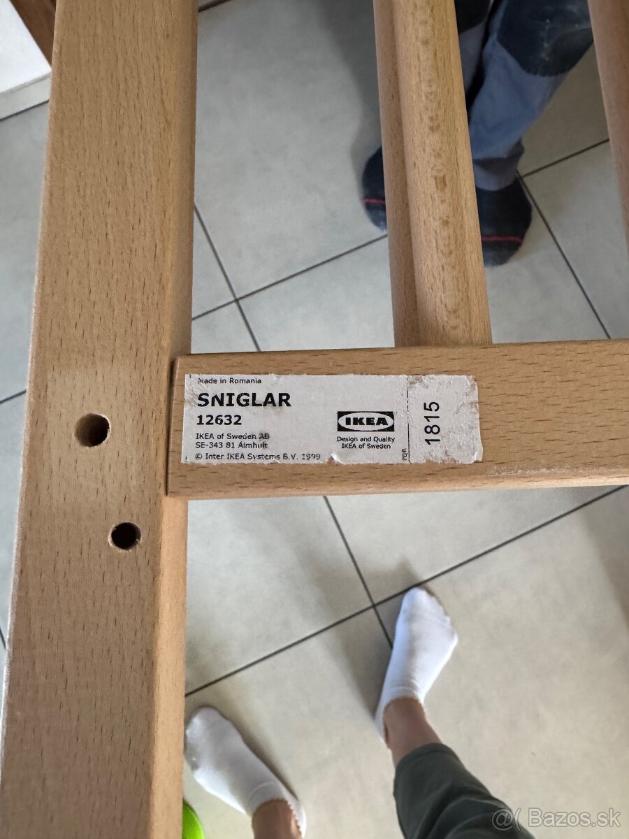 Detská drevená postielka
