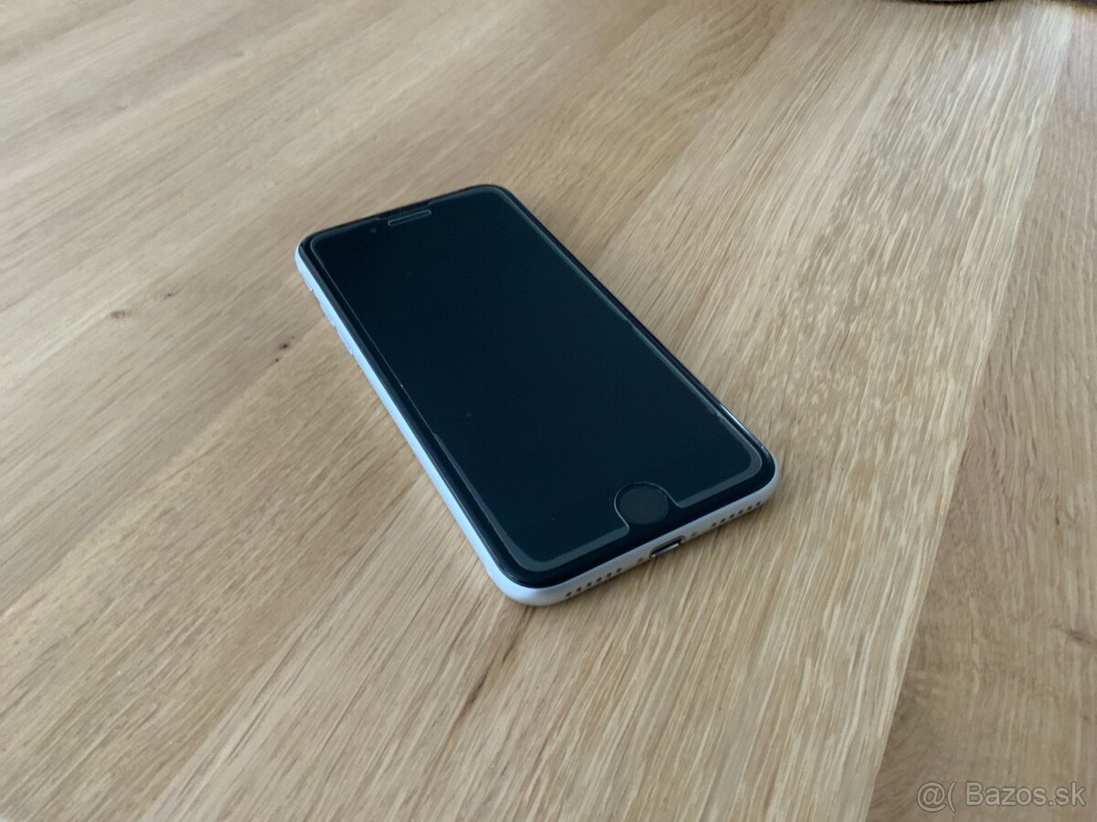 iPhone SE (2. Generácie 2020) 128 GB